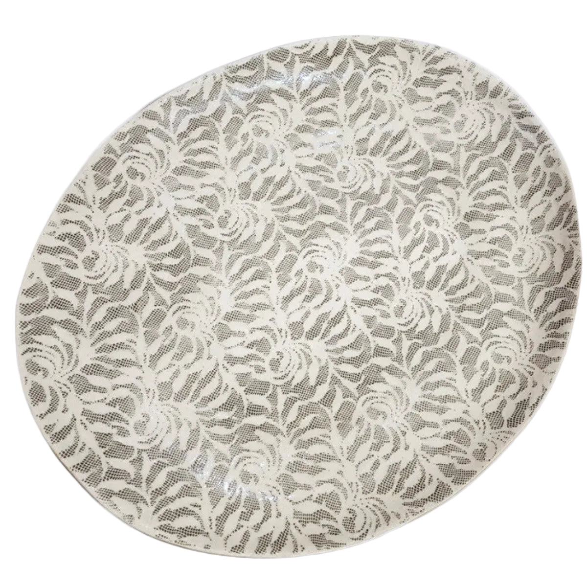 Charcoal Aspen Large Banquet Oval, 18in x 15in x 1.5in