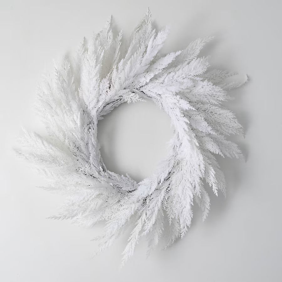 Indoor/Outdoor White Pine Artificial Christmas Wreath