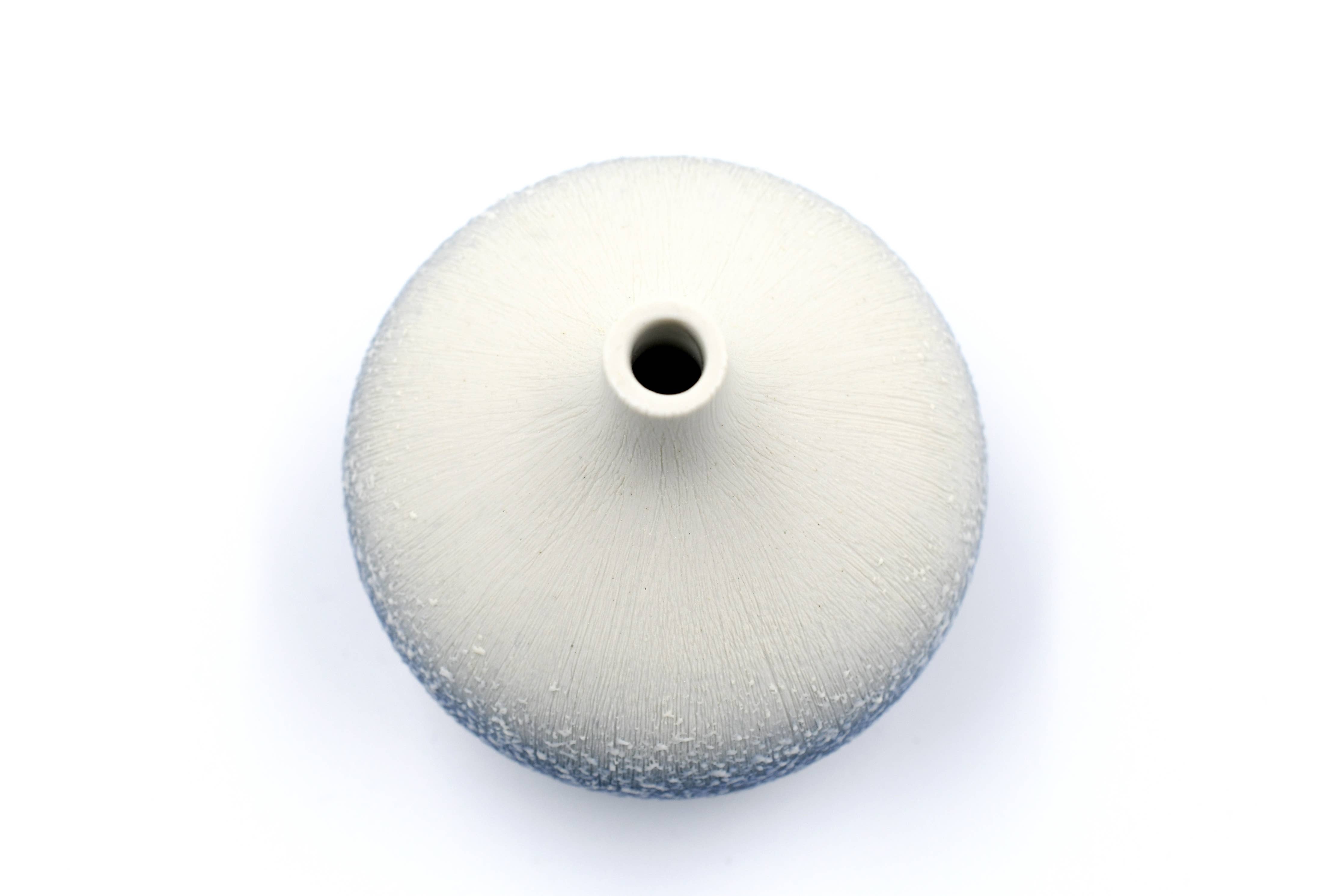 CONGO Textured Porcelain Bud Vase