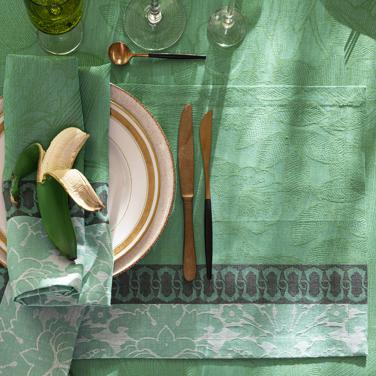 Escapade Tropical Green Linen