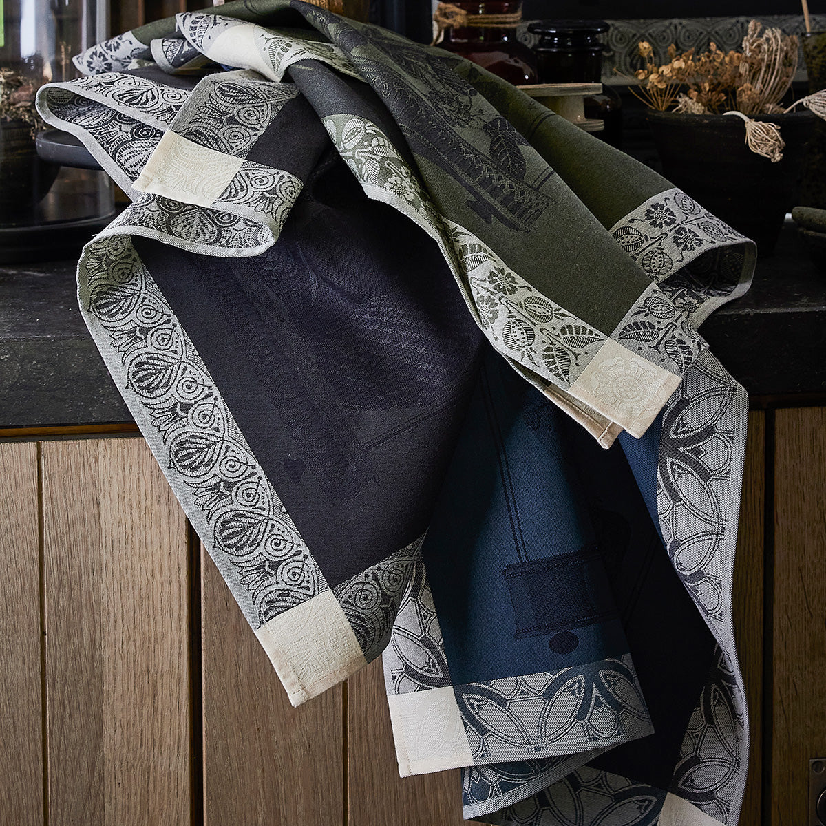 Curiosites Minerales Grey Towel